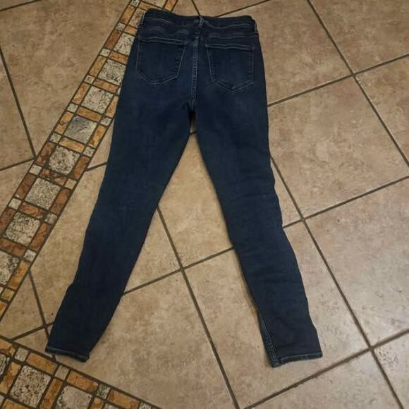 Old Navy Skinny Jeans Rockstar Size 10 Women's Blue Jeans - Picture 4 of 4
